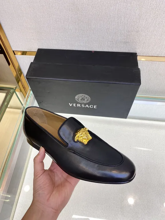 Versace Shoe 